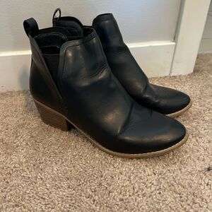 American Eagle Black Heeled Boots